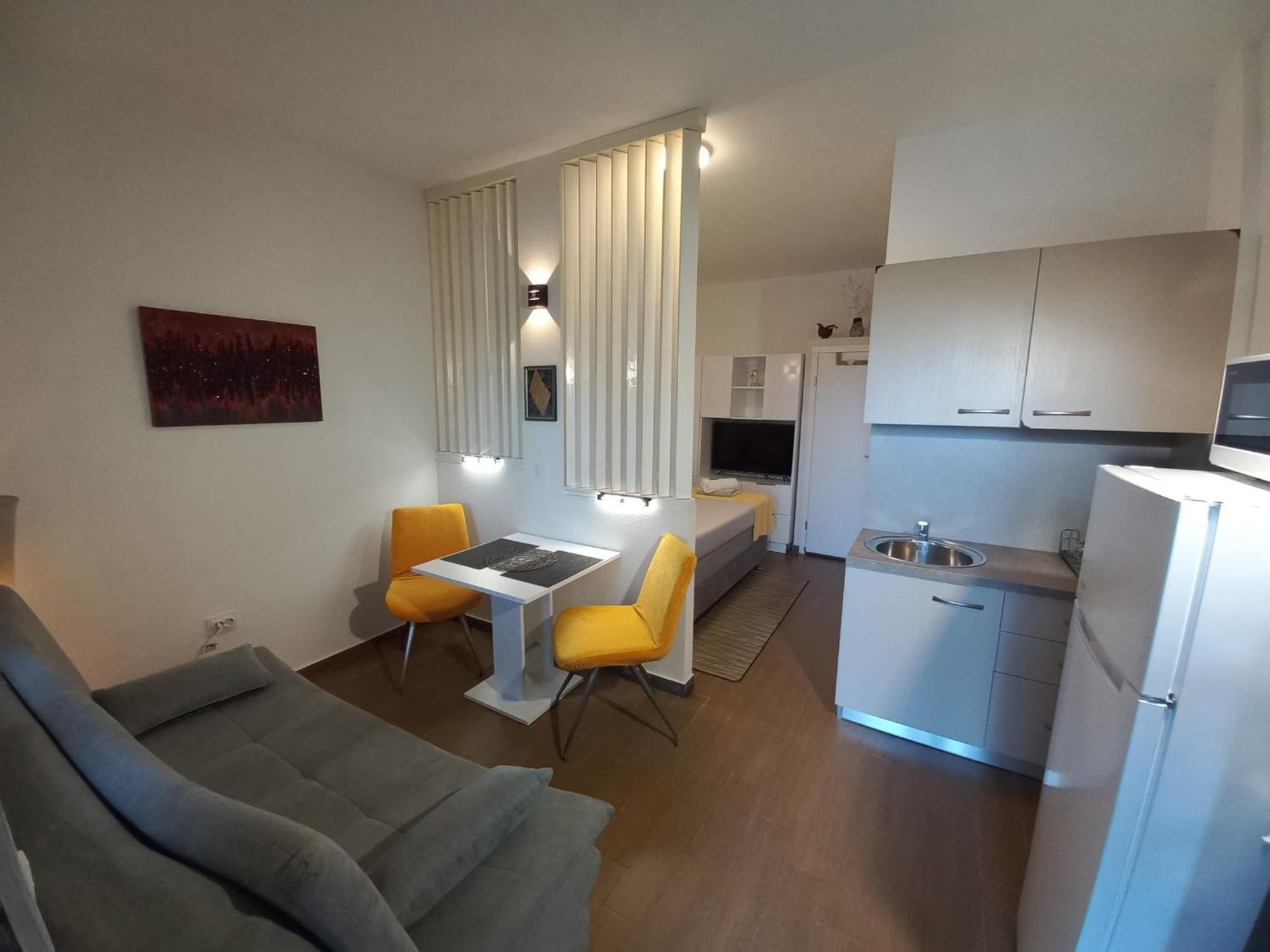 PUY Studio Apartment With Pool מראה חיצוני תמונה